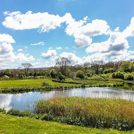 Holiday home Wharfe